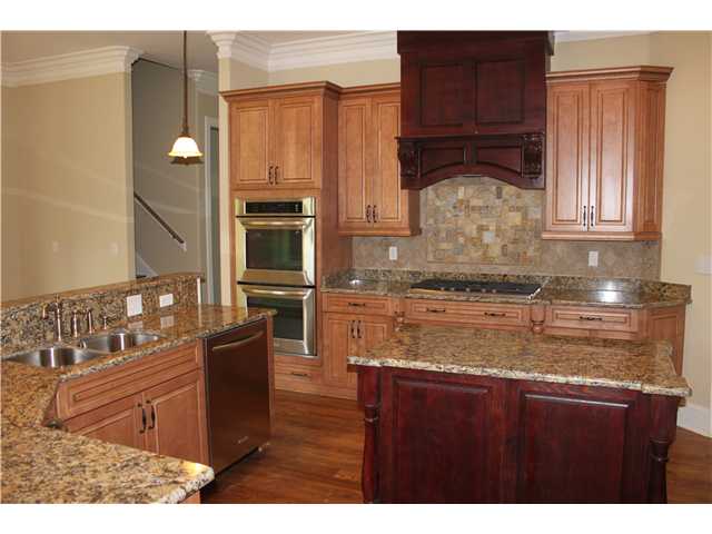 260 Waring Road Memphis, TN 38117 - Photo 6 of 12