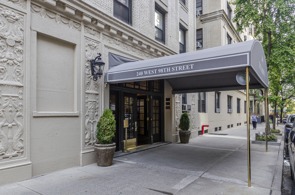 The Sabrina 240 W 98th St, Manhattan, NY 10025 - Photo 3 of 4