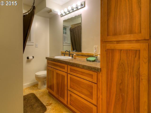 3000 Delaney Road Southeast Turner, OR 97392 - Photo 8 of 15 Gallery Image 8
