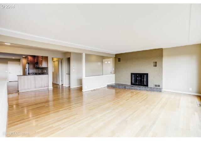 12615 Southwest Beef Bend Road Tigard, OR 97224 - Photo 4 of 16 Gallery Image 4