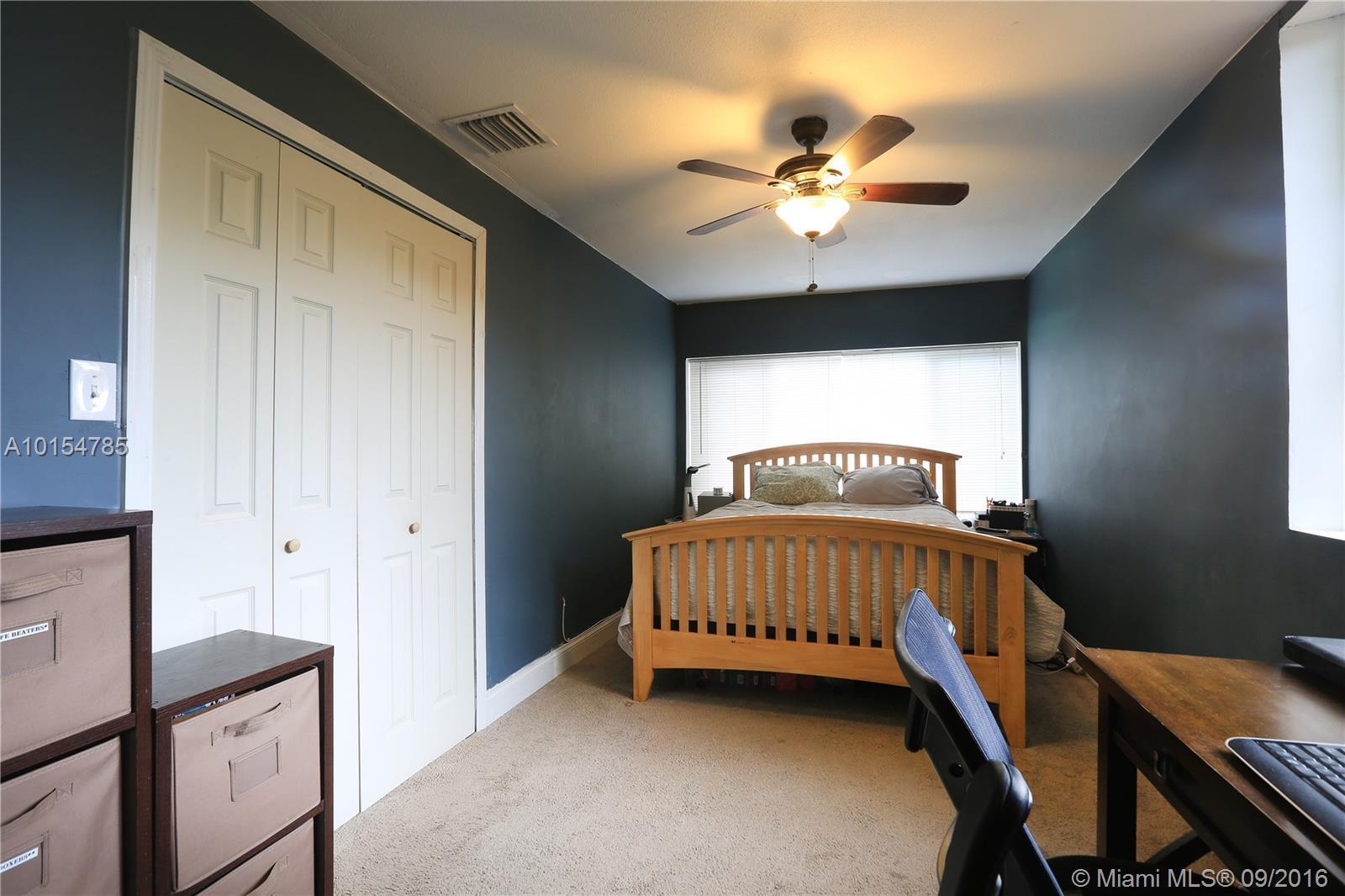 2123 Funston Street Hollywood, FL 33020 - Photo 8 of 13