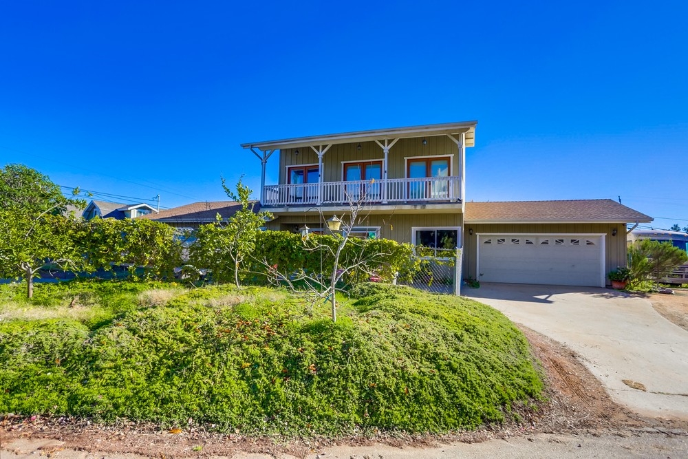 230 Holly Road El Cajon, CA 92021 - Photo 7 of 25 Gallery Image 7