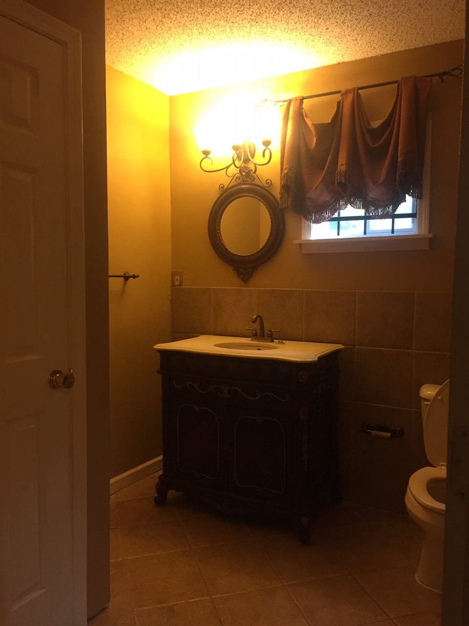 3821 Millbranch Road Memphis, TN 38116 - Photo 4 of 14 master bath
