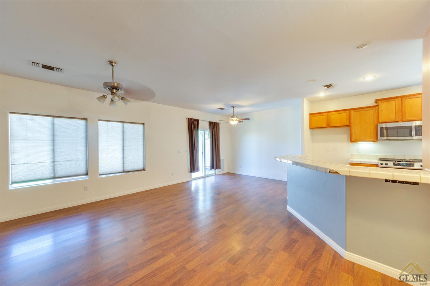 3106 Crescent Ridge Street Bakersfield, CA 93313 - Photo 6 of 34 Gallery Image 6