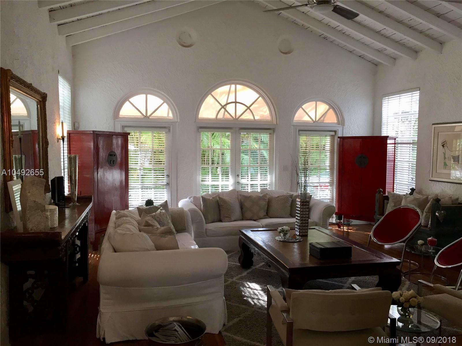 3927 Douglas Road Miami, FL 33133 - Photo 5 of 40 Gallery Image 5