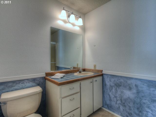 1839 Southwest 34th Street Gresham, OR 97080 - Photo 13 of 16 Gallery Image 13
