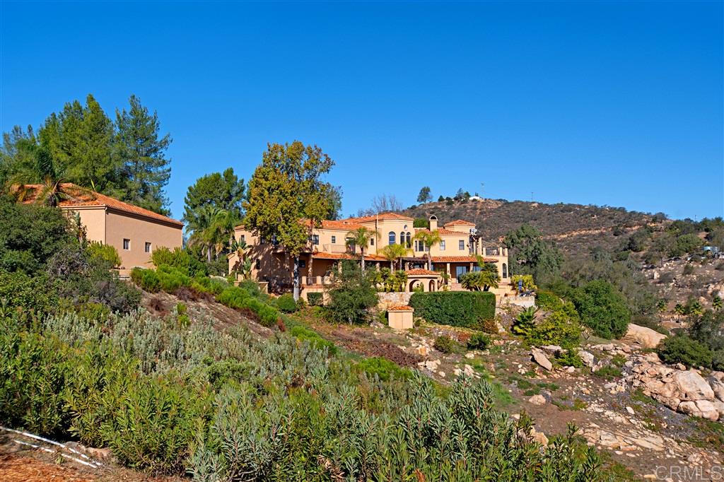 6449 Rainbow Heights Road Fallbrook, CA 92028 - Photo 8 of 25