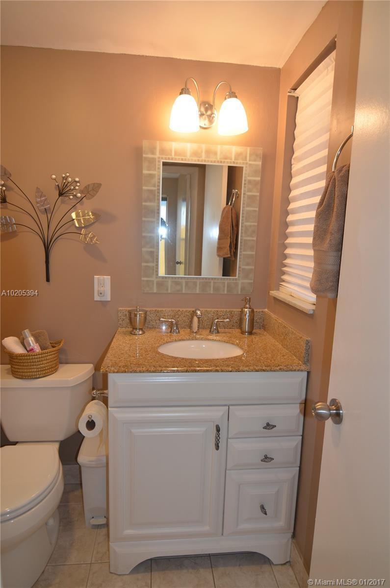 11570 Southwest 83rd Terrace Miami, FL 33173 - Photo 21 of 35