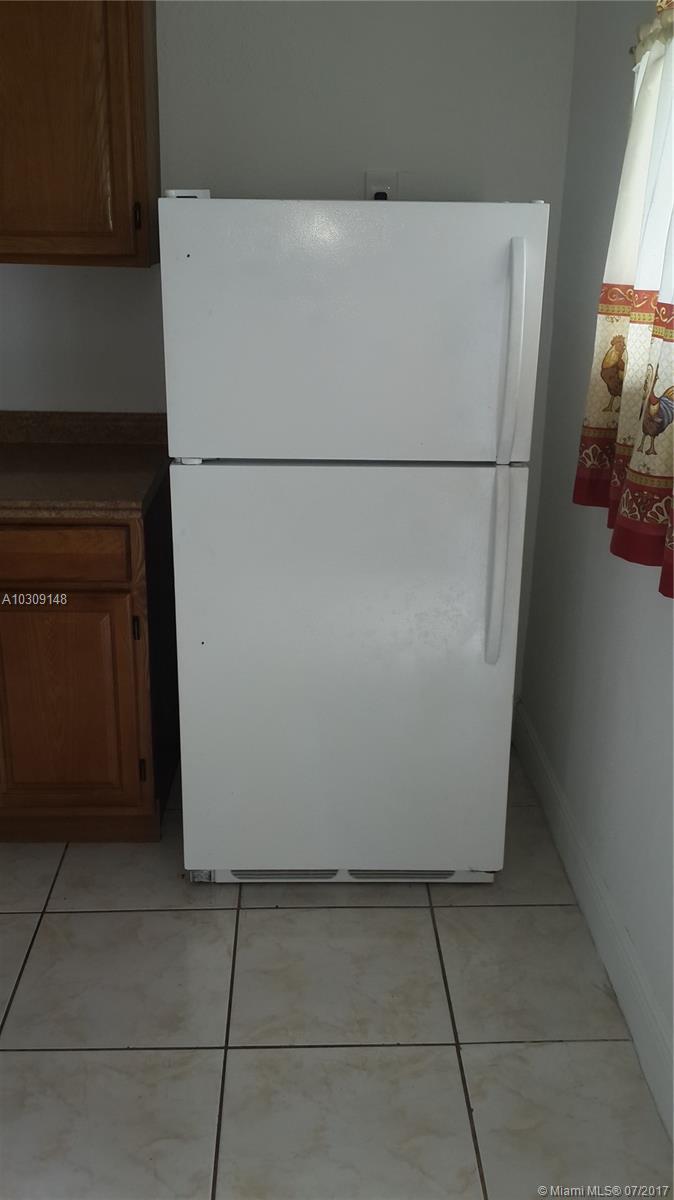 535 Northwest 7th Street, Unit 2 Miami, FL 33136 - Photo 8 of 14