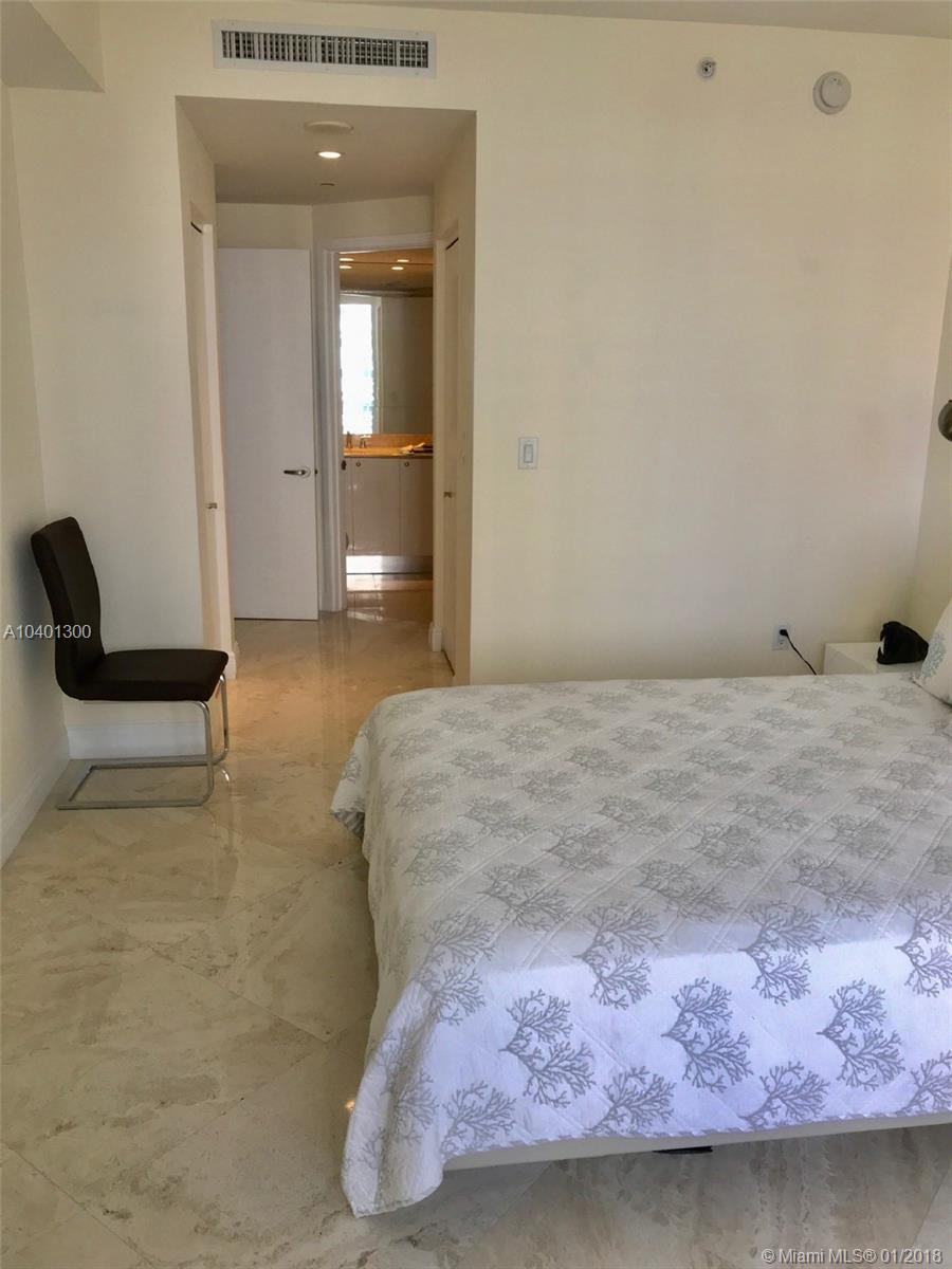 901 Brickell Key Boulevard, Unit 1005 Miami, FL 33131 - Photo 19 of 41