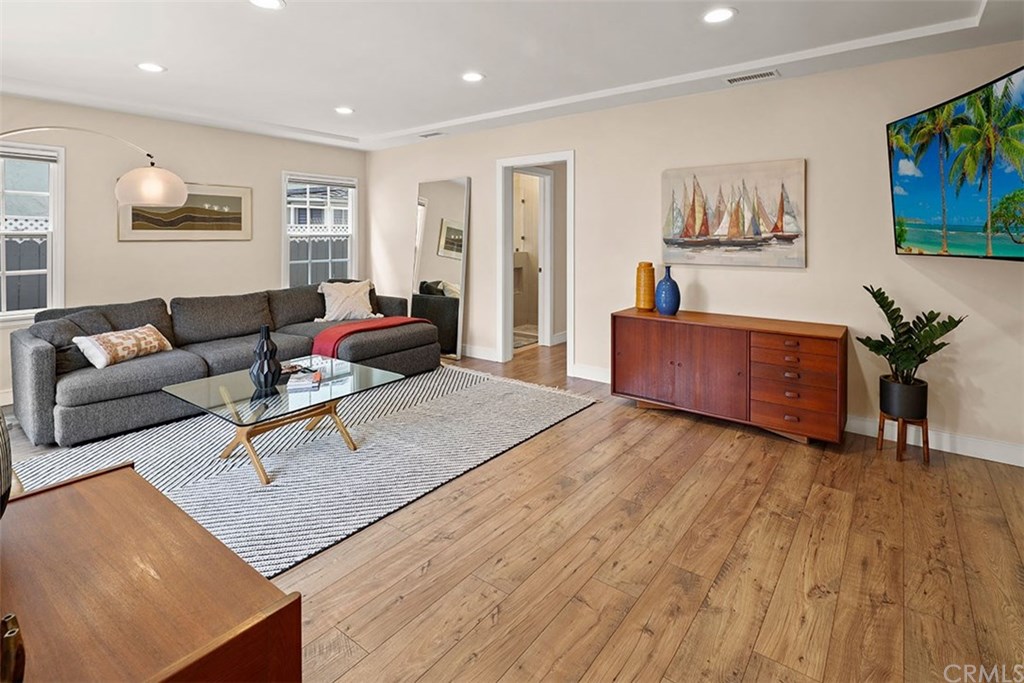 775 Terraine Avenue Long Beach, CA 90804 - Photo 5 of 22