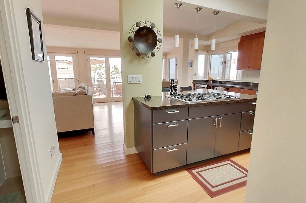 8585 El Paseo Grande La Jolla, CA 92037 - Photo 5 of 25