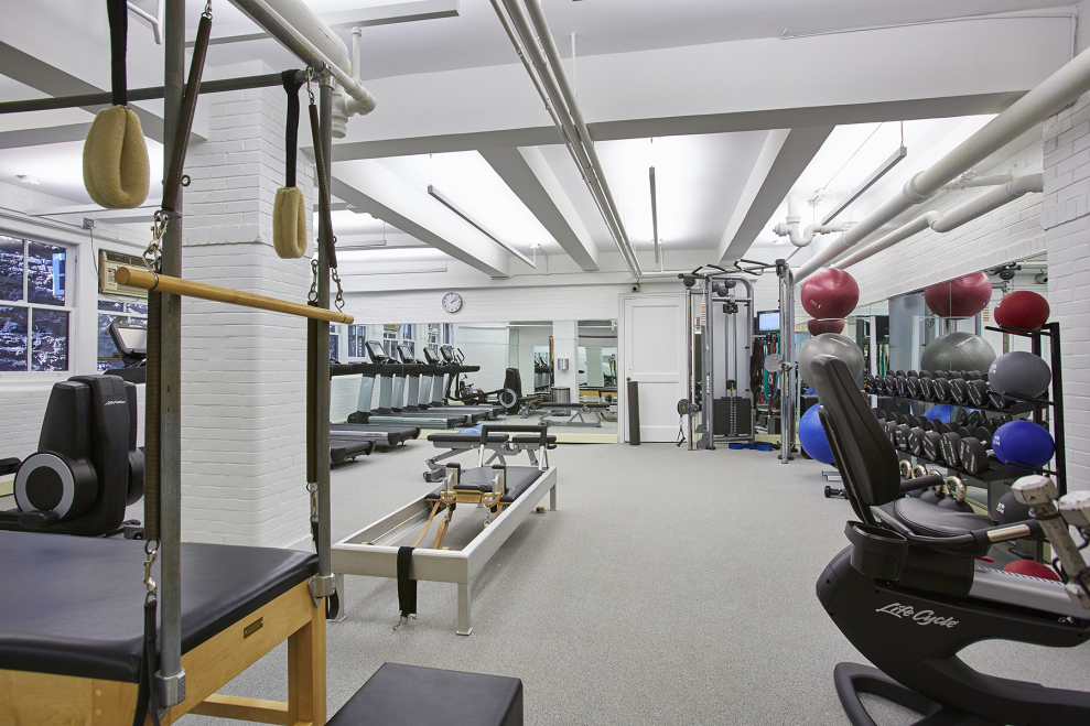 130 East 75th Street, Unit 5E Manhattan, NY 10021 - Photo 9 of 11