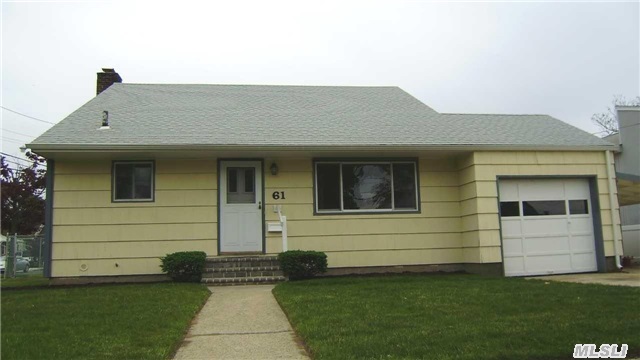 61 Truxton Road Island Park, NY 11558 - Photo 1 of 11