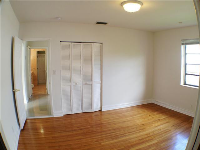 147 Southwest 26th Road Miami, FL 33129 - Photo 10 of 25