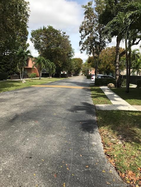 10816 North Kendall Drive, Unit R9 Miami, FL 33176 - Photo 20 of 26