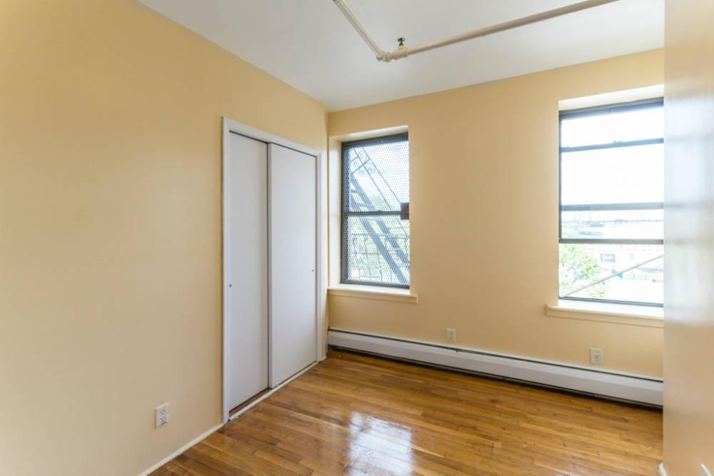 375 Pleasant Avenue, Unit 2C Manhattan, NY 10035 - Photo 3 of 9