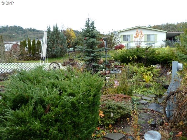 806 Shadow Ranch Lane Roseburg, OR 97470 - Photo 10 of 18 Gallery Image 10