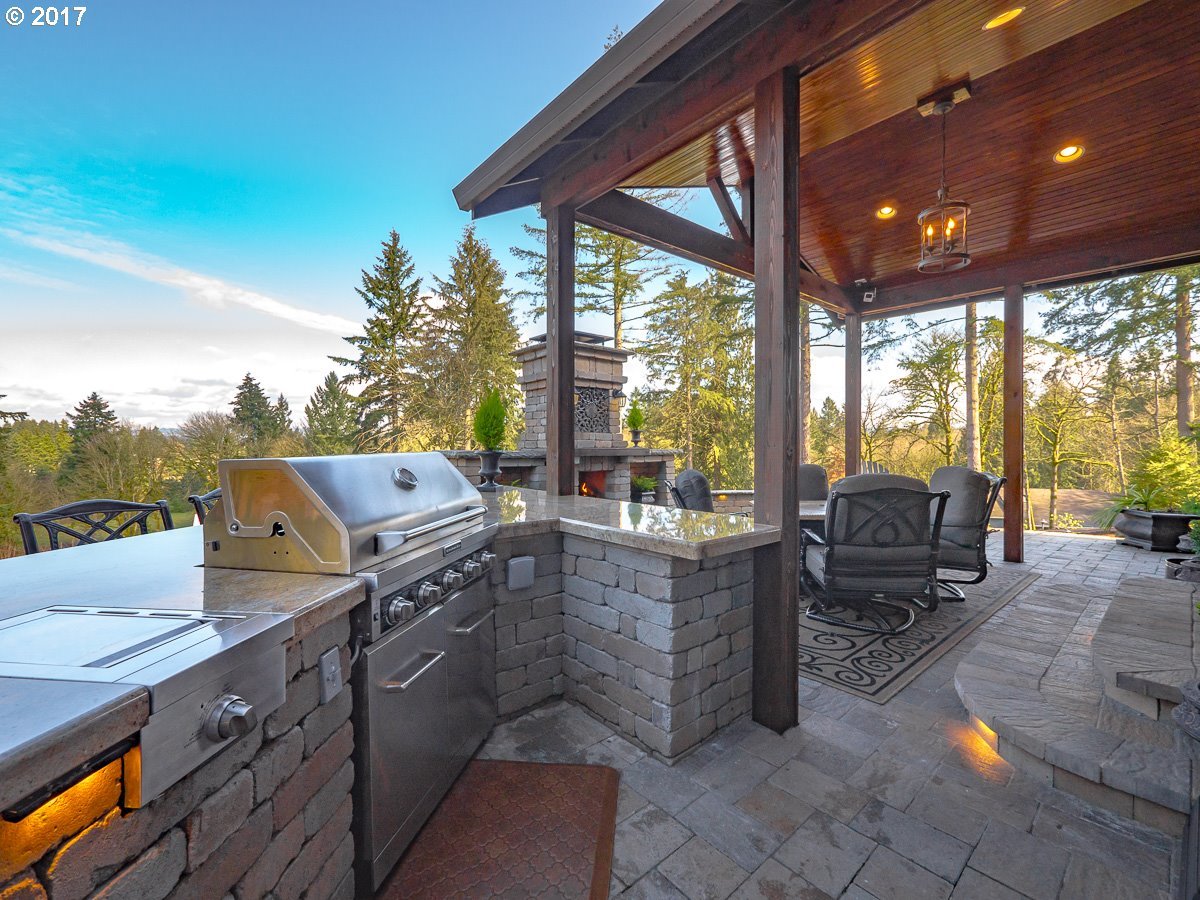 6071 Southwest Prosperity Park Road Tualatin, OR 97062 - Photo 8 of 31 Gallery Image 8