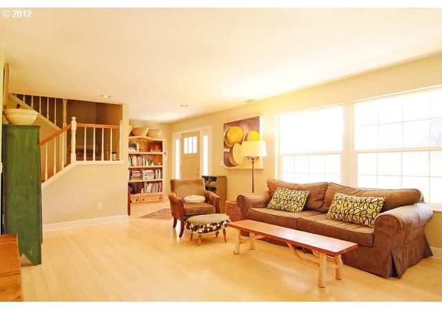 684 Parsons Road Hood River, OR 97031 - Photo 12 of 16 Gallery Image 12