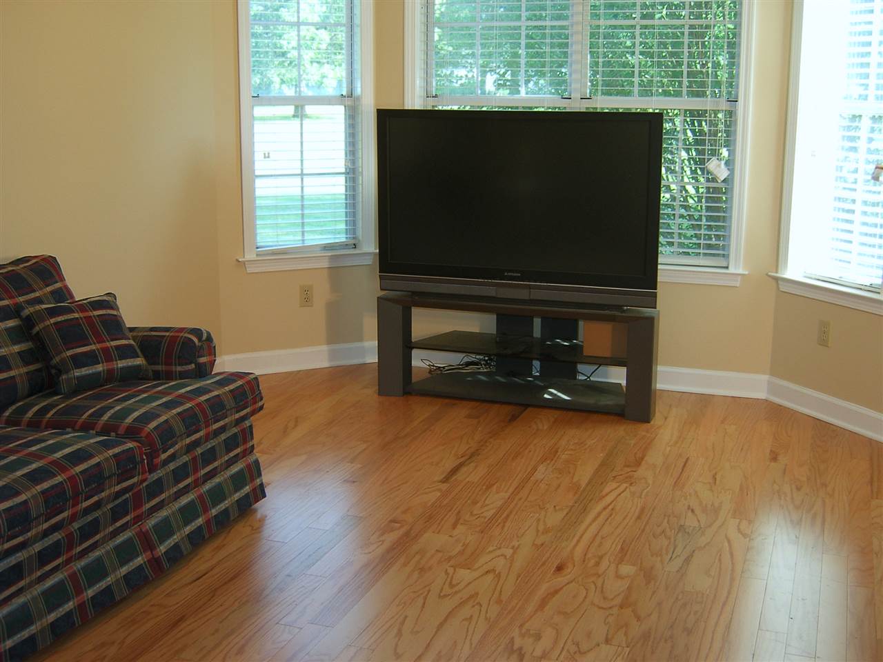 4142 Lucy Road Millington, TN 38053 - Photo 9 of 14 Gallery Image 9