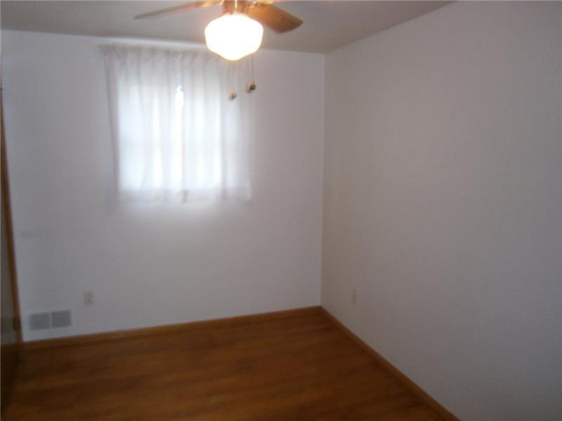 162 Pinchtown Road Baldwin, PA 15236 - Photo 11 of 15 Gallery Image 11