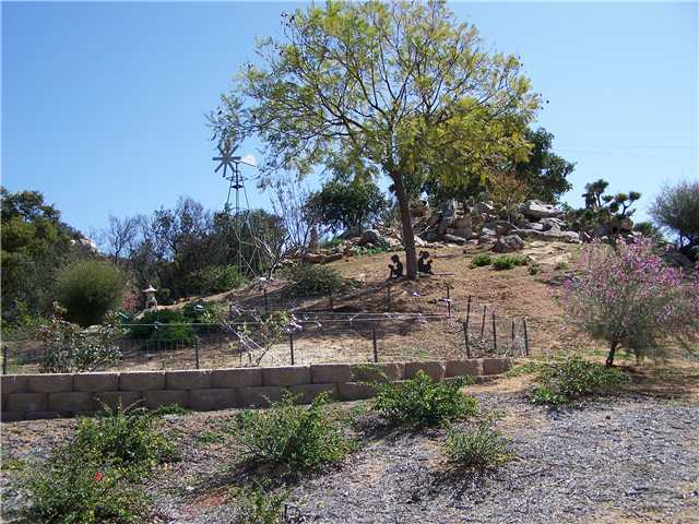 5581 Rainbow Heights Road Fallbrook, CA 92028 - Photo 7 of 12