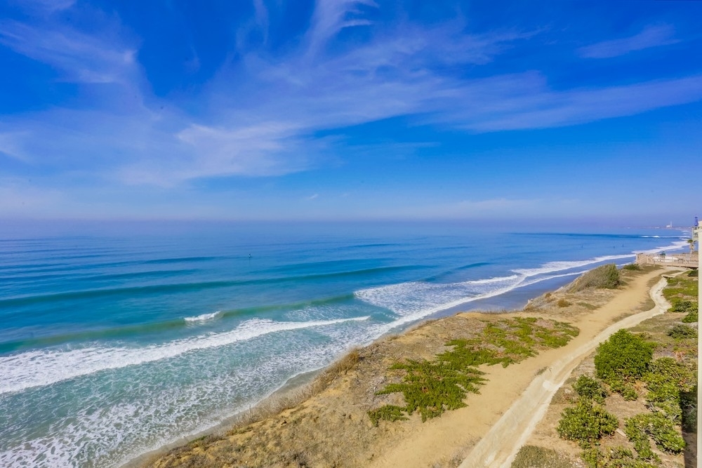 1756 Tattenham Road Encinitas, CA 92024 - Photo 4 of 24