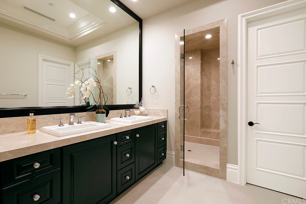 4521 Roxbury Road Corona del Mar, CA 92625 - Photo 25 of 40