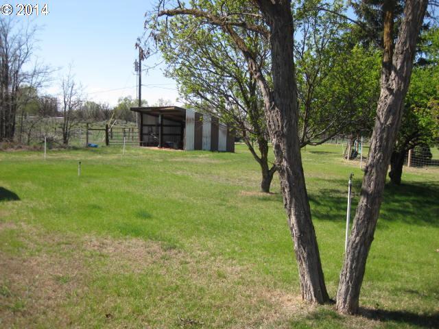 32394 East Punkin Center Road Hermiston, OR 97838 - Photo 3 of 13 Gallery Image 3