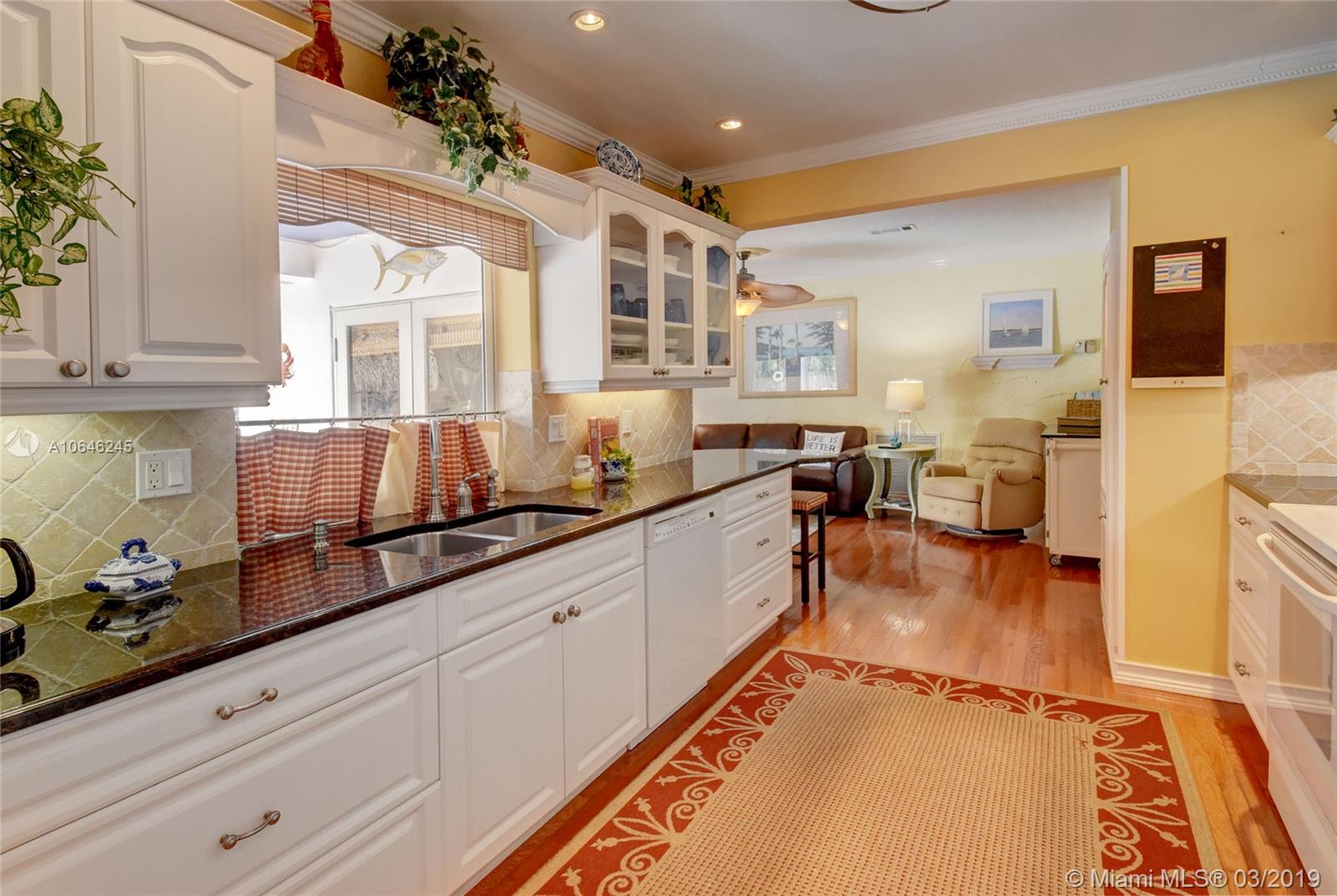 7450 Plantation Road Plantation, FL 33317 - Photo 20 of 58