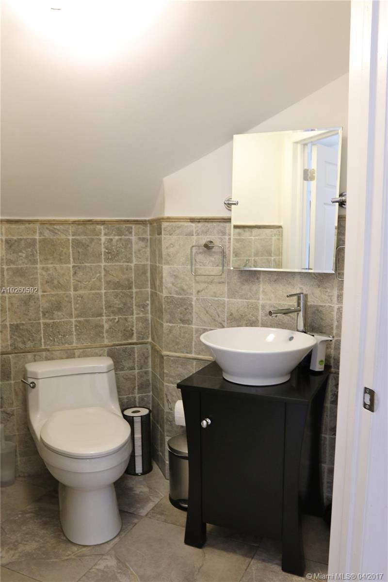 11552 Southwest 148th Path, Unit 11552 Miami, FL 33196 - Photo 9 of 31 Gallery Image 9