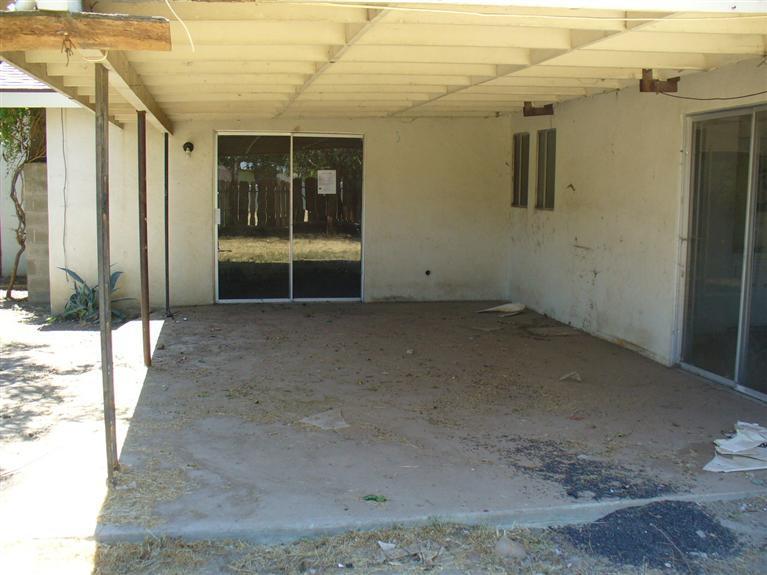 3924 Harris Road Bakersfield, CA 93313 - Photo 18 of 20 Gallery Image 18