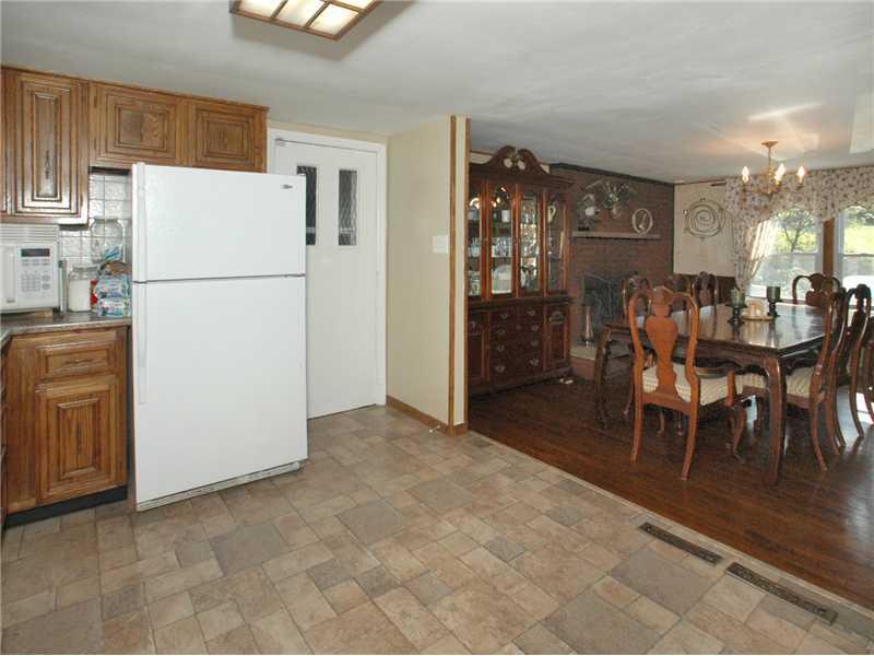 2566 Stroschein Road Monroeville, PA 15146 - Photo 13 of 17 Gallery Image 13