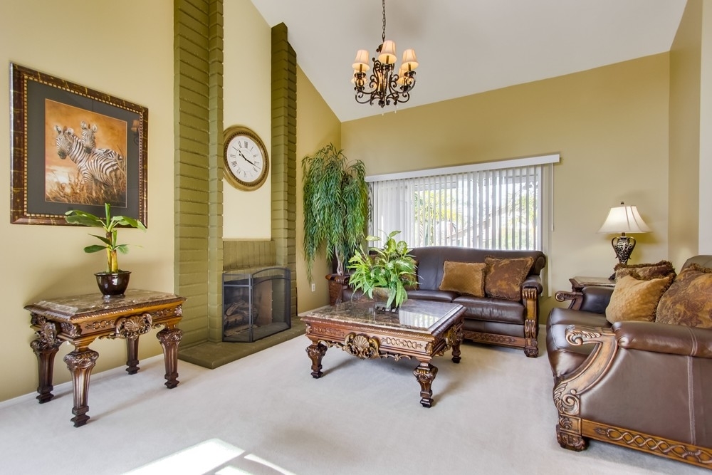 2933 Shady Pine Street Spring Valley, CA 91978 - Photo 3 of 25 Gallery Image 3
