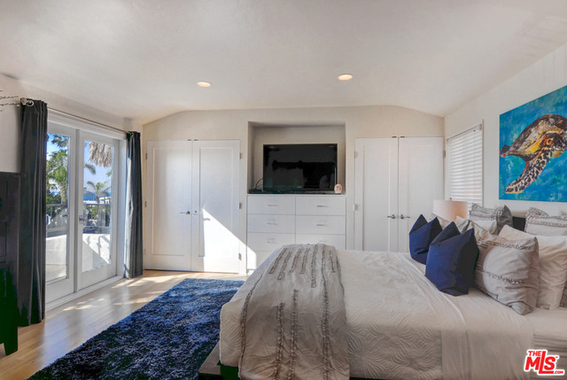 7526 Rindge Avenue Playa del Rey, CA 90293 - Photo 20 of 33