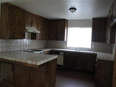 8716 Breckenridge Road Bakersfield, CA 93306 - Photo 3 of 10 Gallery Image 3