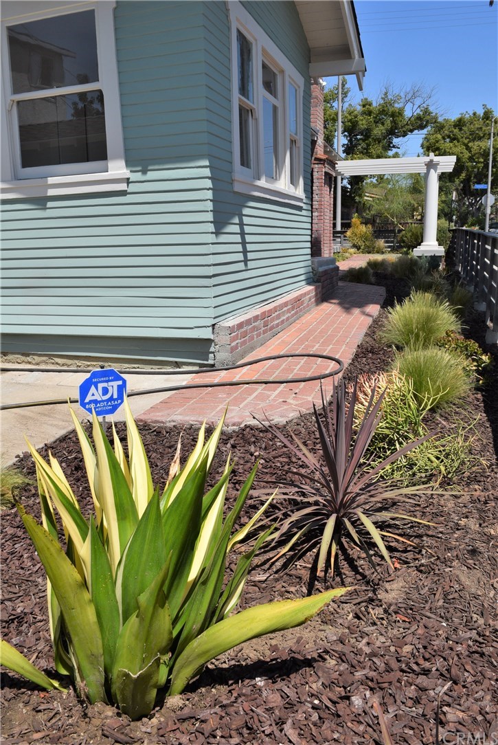 1105 Temple Avenue Long Beach, CA 90804 - Photo 6 of 45