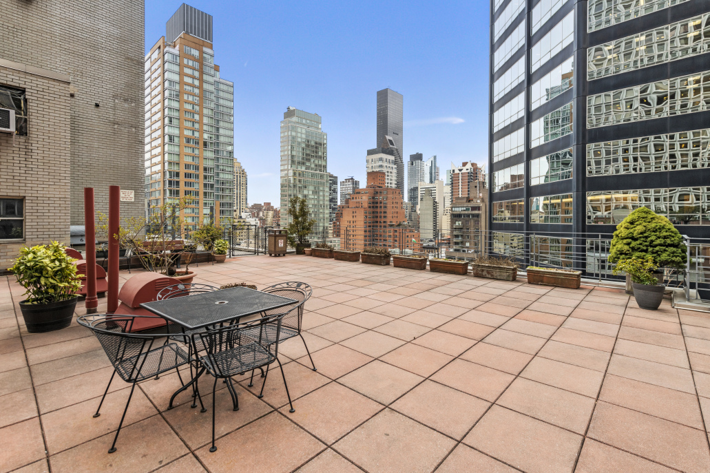 The Hawthorne 211 E 53rd St, Manhattan, NY 10022 - Photo 7 of 7