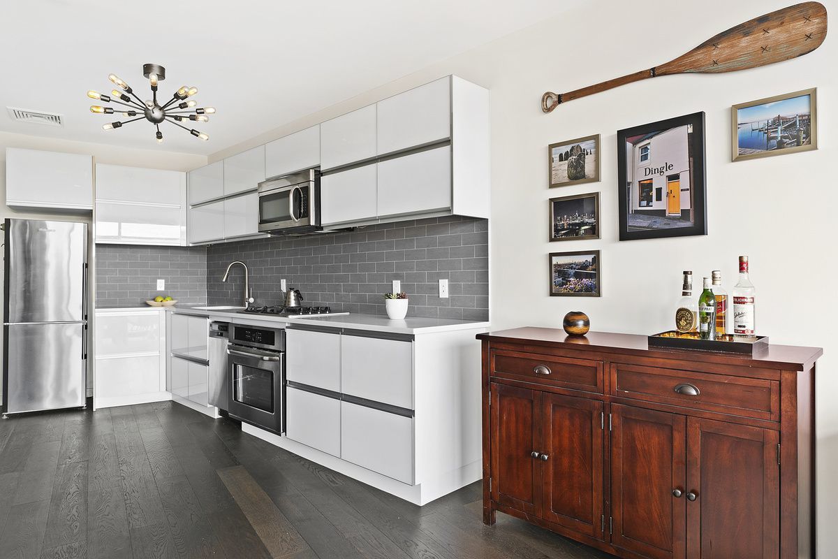 179 Woodpoint Road, Unit 4A Brooklyn, NY 11211 - Photo 2 of 9