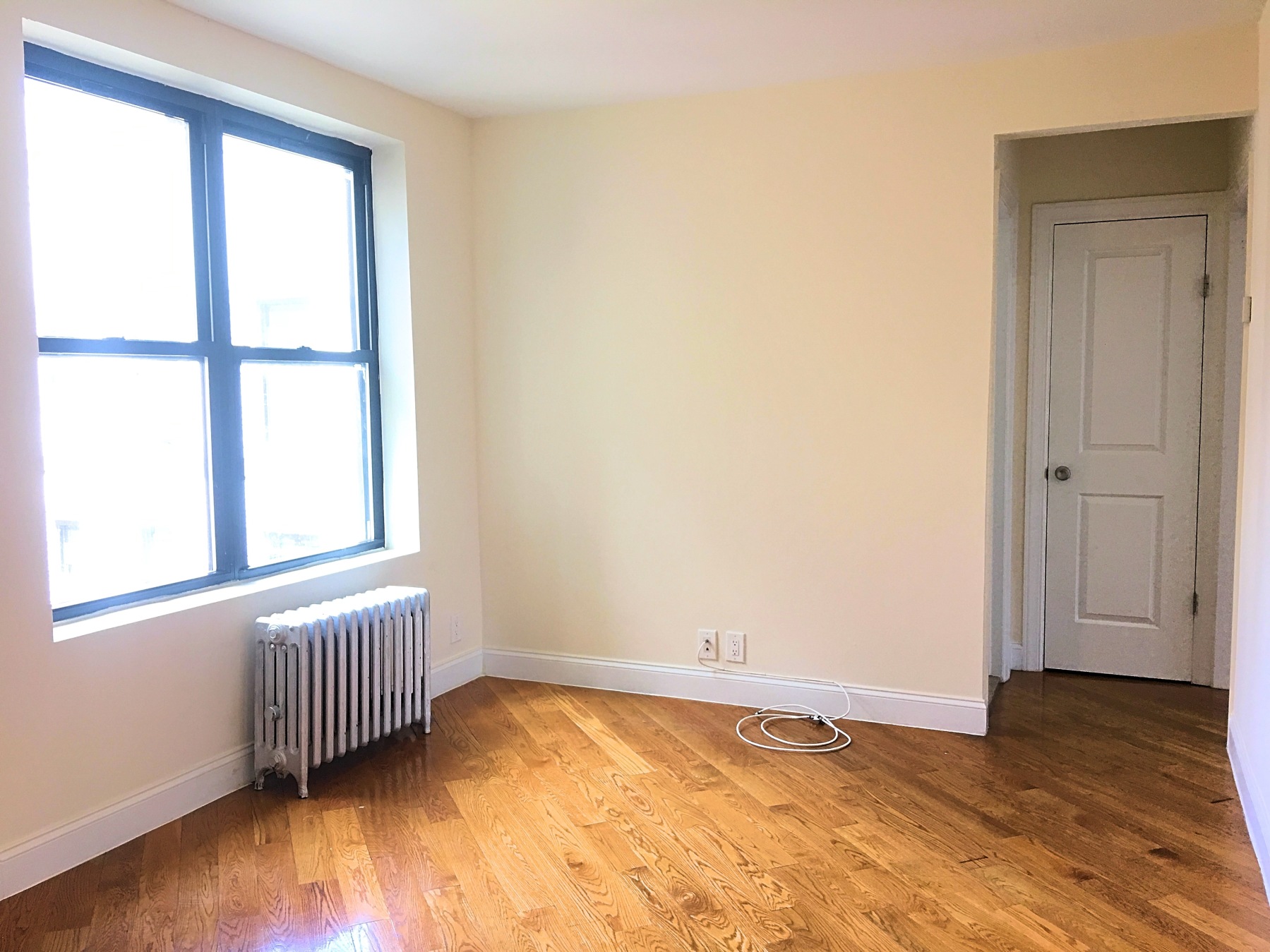 30-49 Crescent Street, Unit H4D1 Queens, NY 11102 - Photo 3 of 7