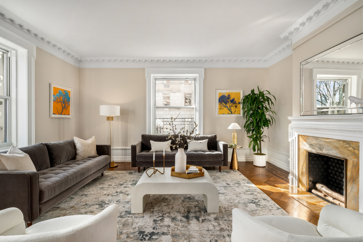 151 Central Park West, Unit 2C Manhattan, NY 10023 - Photo 4 of 18