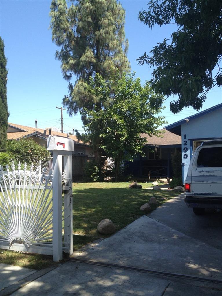 1200 Sylvia Drive Bakersfield, CA 93304 - Photo 2 of 18