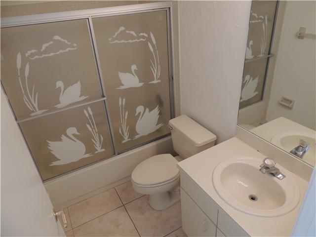 Silver Lakes Pembroke Pines, FL 33029 - Photo 14 of 25