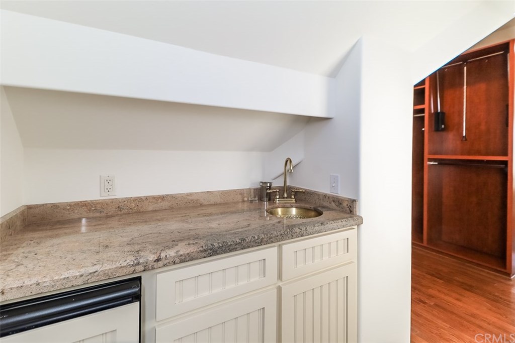 975 Hillcrest Drive Upland, CA 91784 - Photo 38 of 65