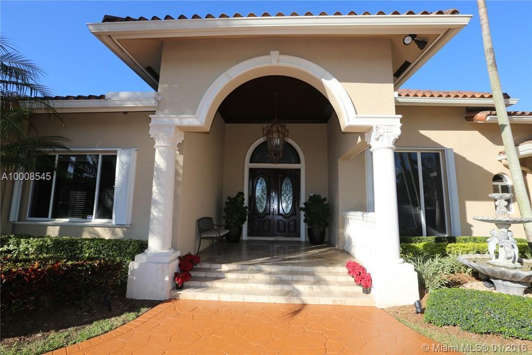 9445 Southwest 68th Street Miami, FL 33173 - Photo 5 of 35