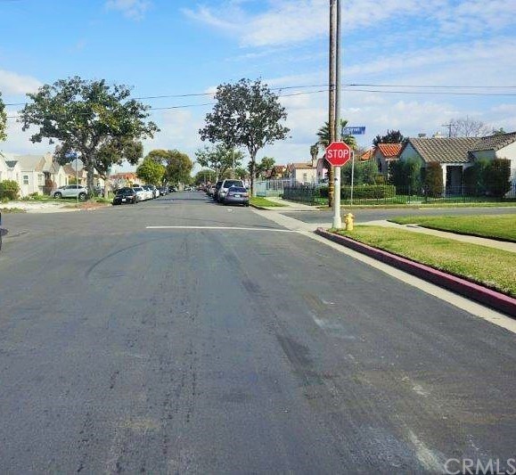 2107 West 84th Place Los Angeles, CA 90047 - Photo 27 of 30