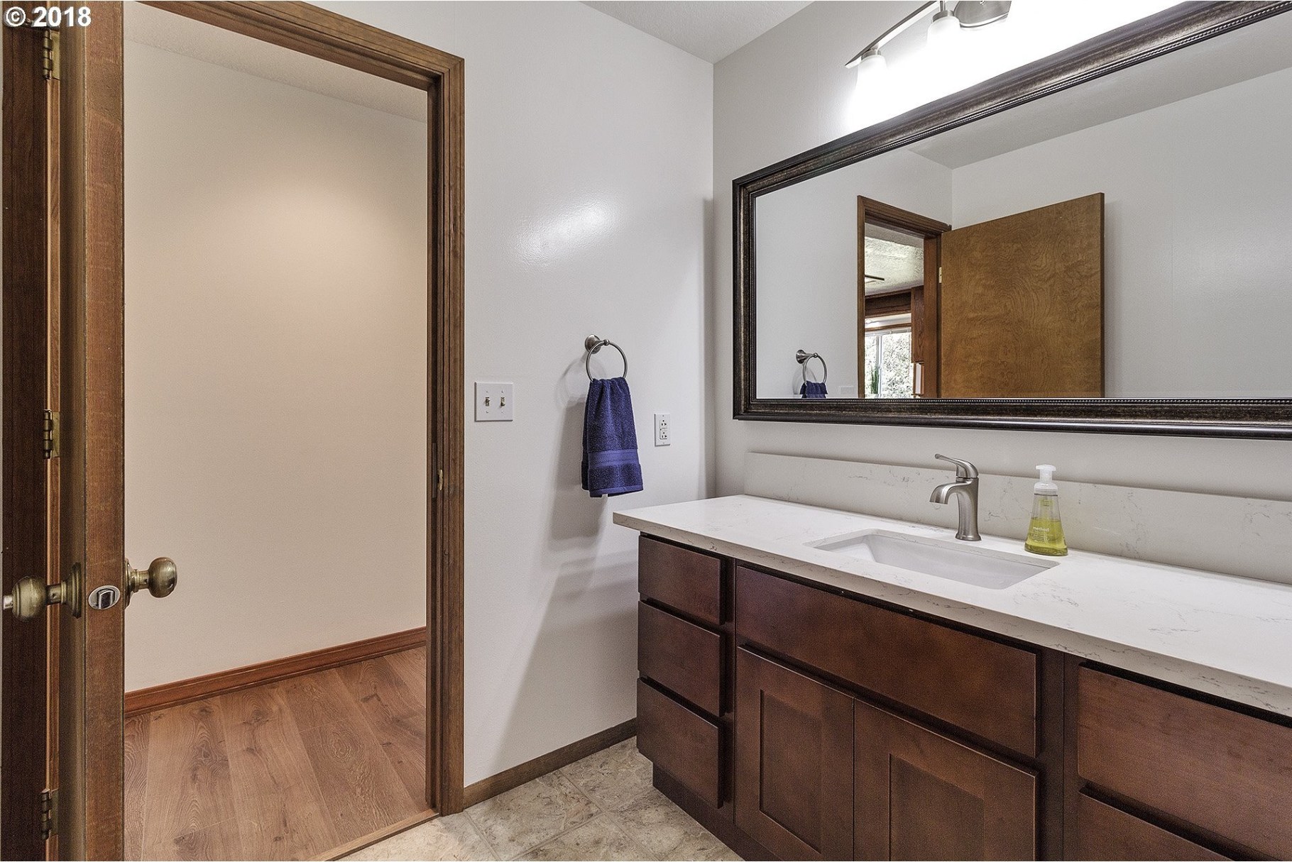 19255 Southwest Neugebauer Road Hillsboro, OR 97123 - Photo 20 of 31 Gallery Image 20