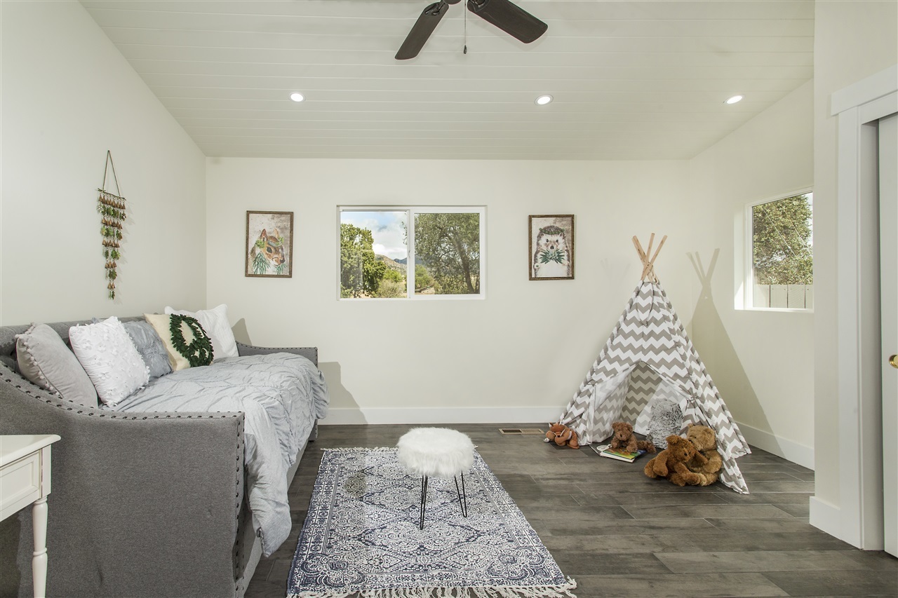 14310 Poway Road Poway, CA 92064 - Photo 17 of 24