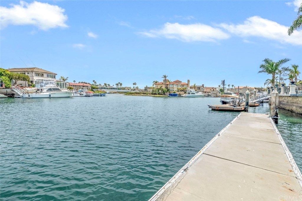 3282 Gilbert Drive Huntington Beach, CA 92649 - Photo 32 of 37